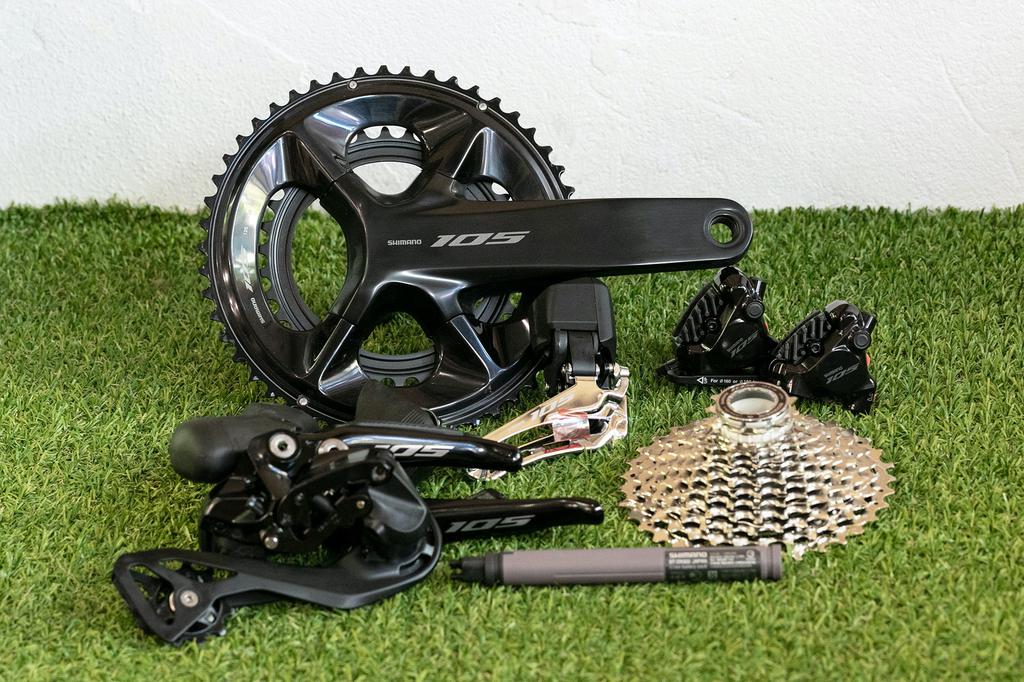 Shimano 105 r7000 groupset hot sale disc