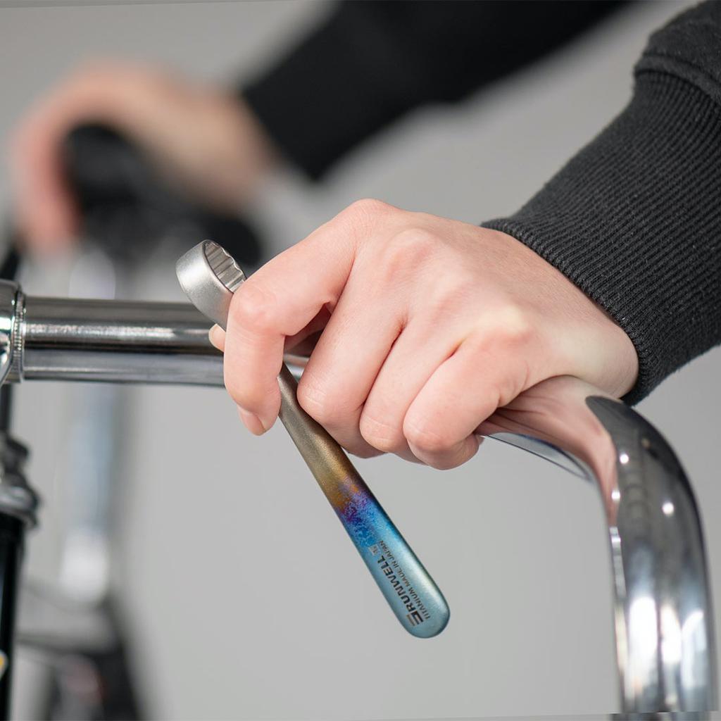 Runwell HOGA15D Titanium Wrench