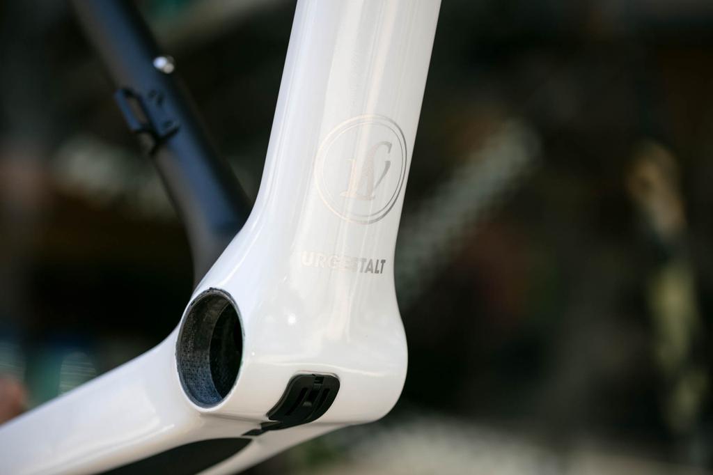 Lightweight Urgestalt Rim Brake Frameset - White